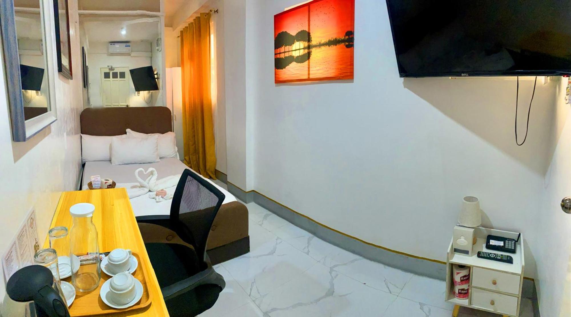 Legends Hotel & Restaurant - Lemery And Taal Ngoại thất bức ảnh